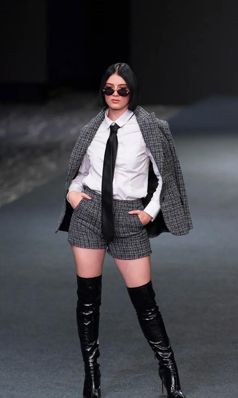 Conjunto Tweed Atemporal